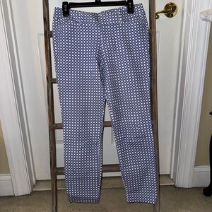 Old Navy Diva pants. Geometric pattern blue and white. Size 4